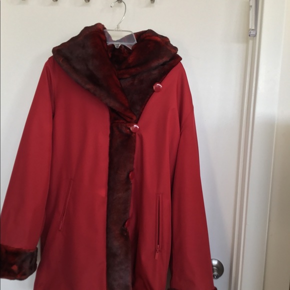 Gorgeous reversible Dennis Basso elegant - Picture 7 of 8